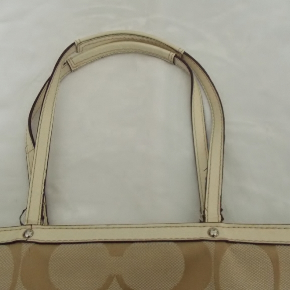 Coach Purse - Picture 6 of 8